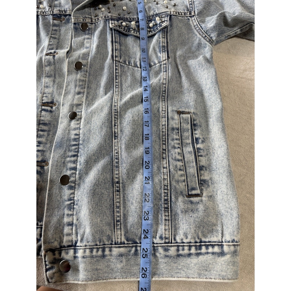 Ci Sono Denim Oversized Light Wash Jean Jacket Faux Pearl Women's Medium - Picture 6 of 6